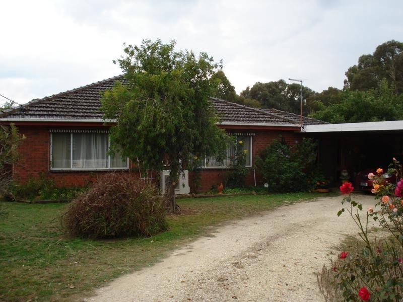 42 Rowes Lane, Maryborough VIC 3465