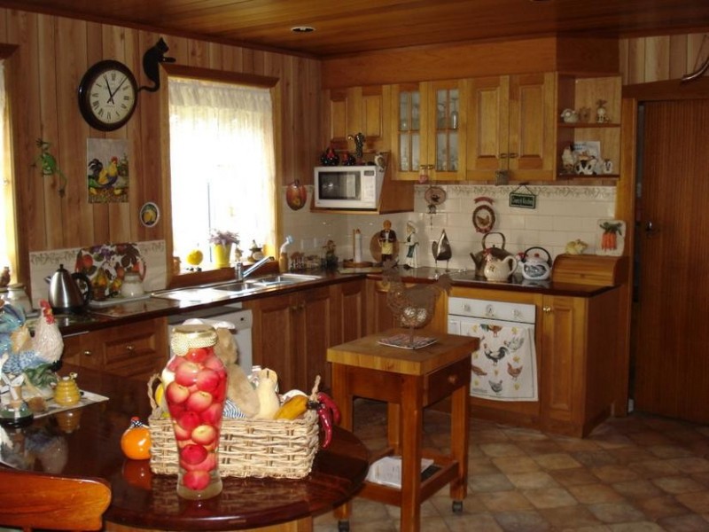 42 Rowes Lane, Bowenvale VIC 3465