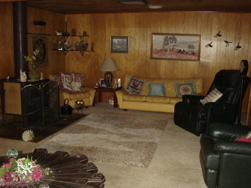 42 Rowes Lane, Bowenvale VIC 3465