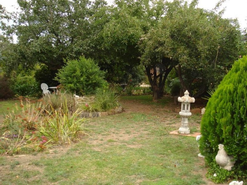 42 Rowes Lane, Bowenvale VIC 3465