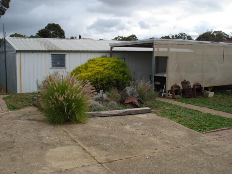 21 Hilton Street, Maryborough VIC 3465