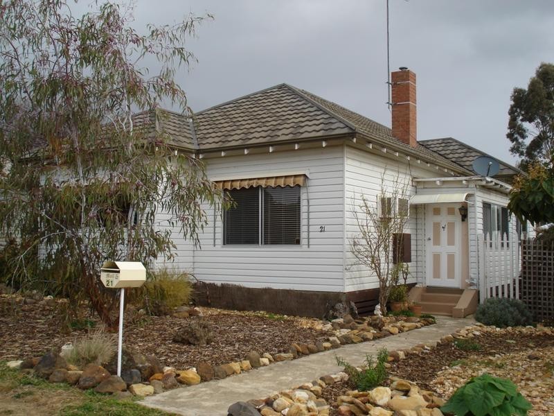 21 Hilton Street, Maryborough VIC 3465