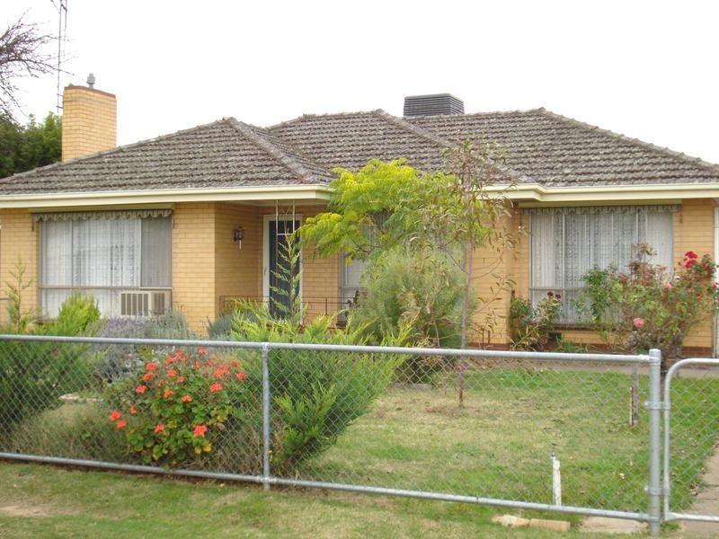 96 Park Road, Maryborough VIC 3465