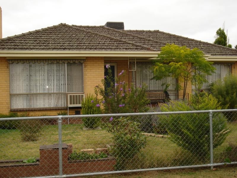 96 Park Road, Maryborough VIC 3465