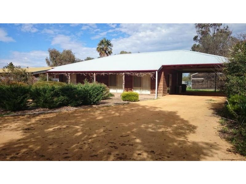 75 Inkerman Street, Dunolly VIC 3472