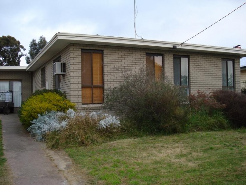 15 Laidman Street, Maryborough VIC 3465