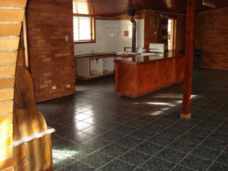 22 Bennetts Lane, Bet Bet VIC 3472