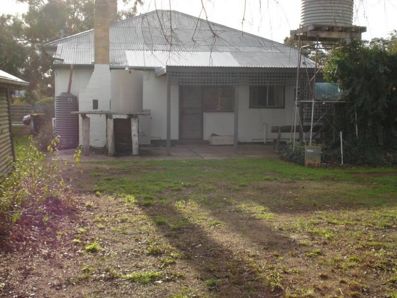 13 Thompson Street, Dunolly VIC 3472