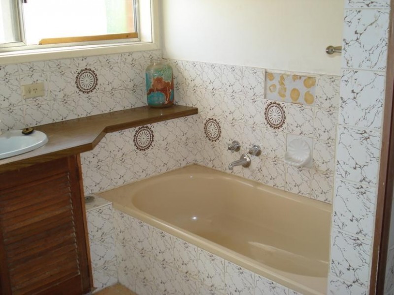 27 Broadway, Dunolly VIC 3472