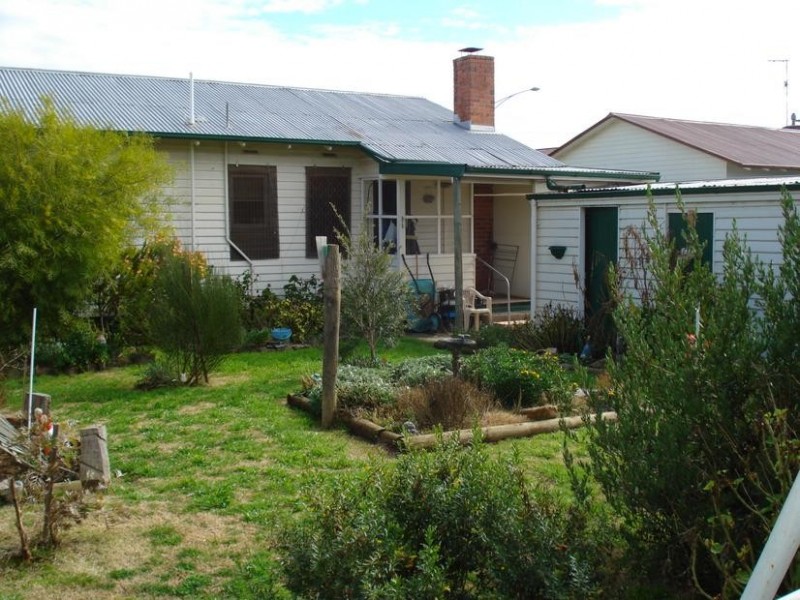 82 Park Road, Maryborough VIC 3465