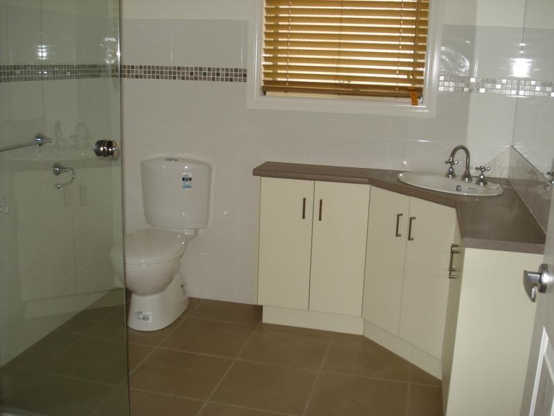 12 Sydney Avenue, Maryborough VIC 3465