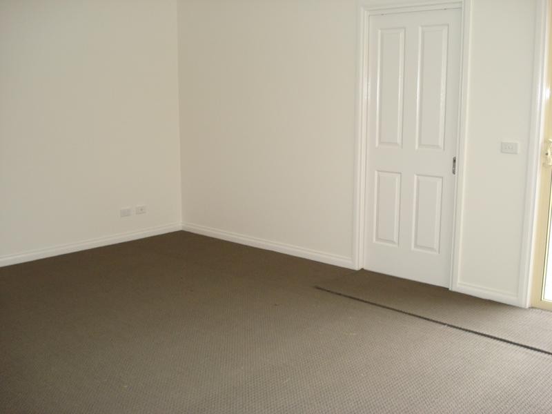 12 Sydney Avenue, Maryborough VIC 3465