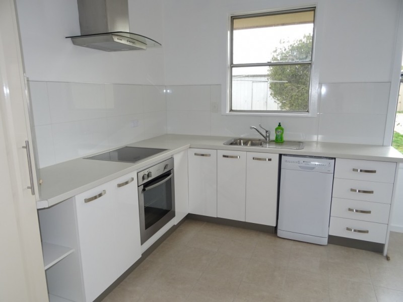 3 Tobruk Avenue, Maryborough VIC 3465