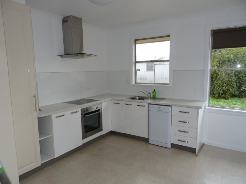 3 Tobruk Avenue, Maryborough VIC 3465