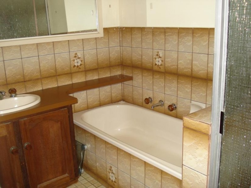 66 Golden Wattle Drive, Maryborough VIC 3465