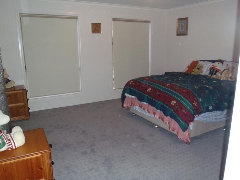 27 GRICE STREET, Carisbrook VIC 3464