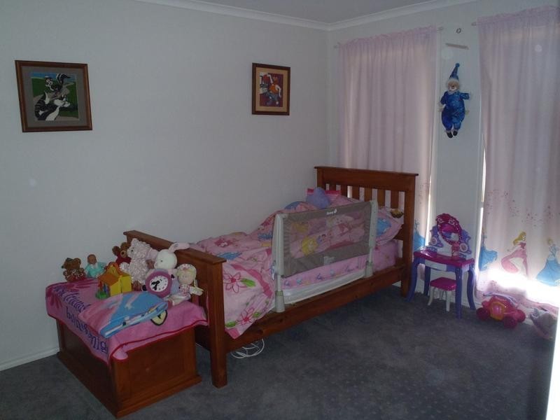 27 GRICE STREET, Carisbrook VIC 3464