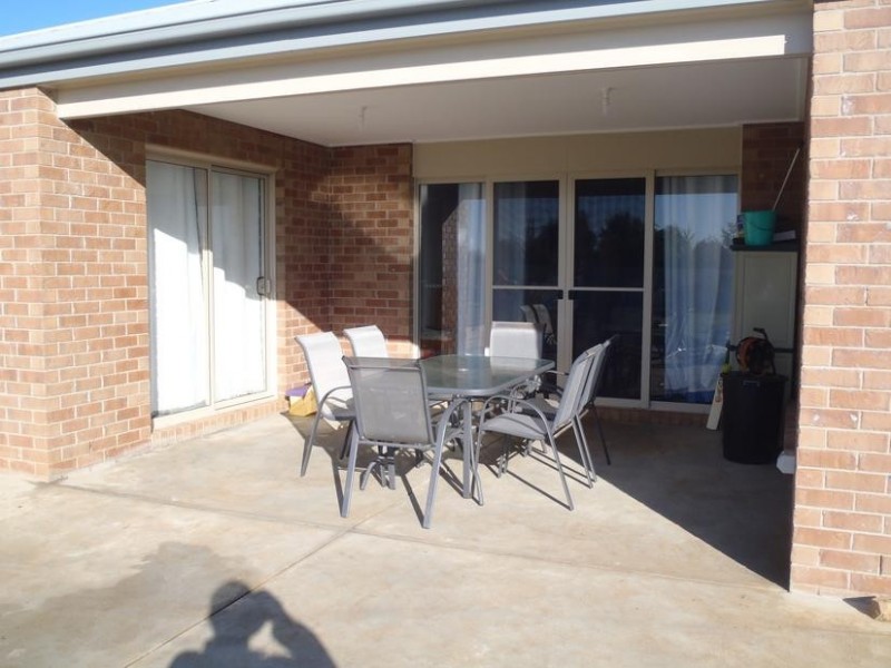 27 GRICE STREET, Carisbrook VIC 3464