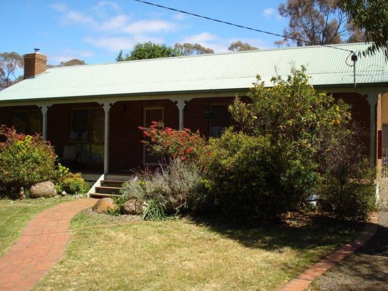 75 Gladstone Street TARNAGULLA, Dunolly VIC 3472