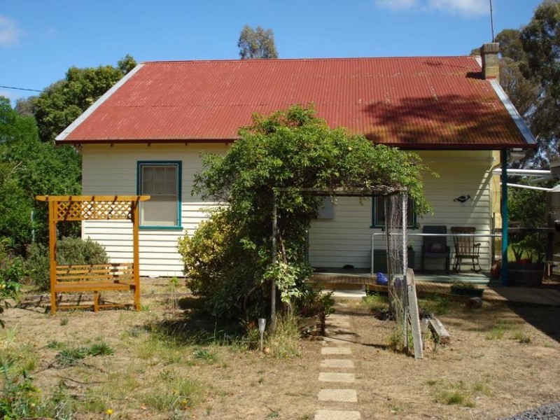 61 Main Street, Bealiba VIC 3475