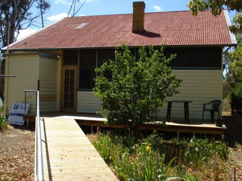 61 Main Street, Bealiba VIC 3475