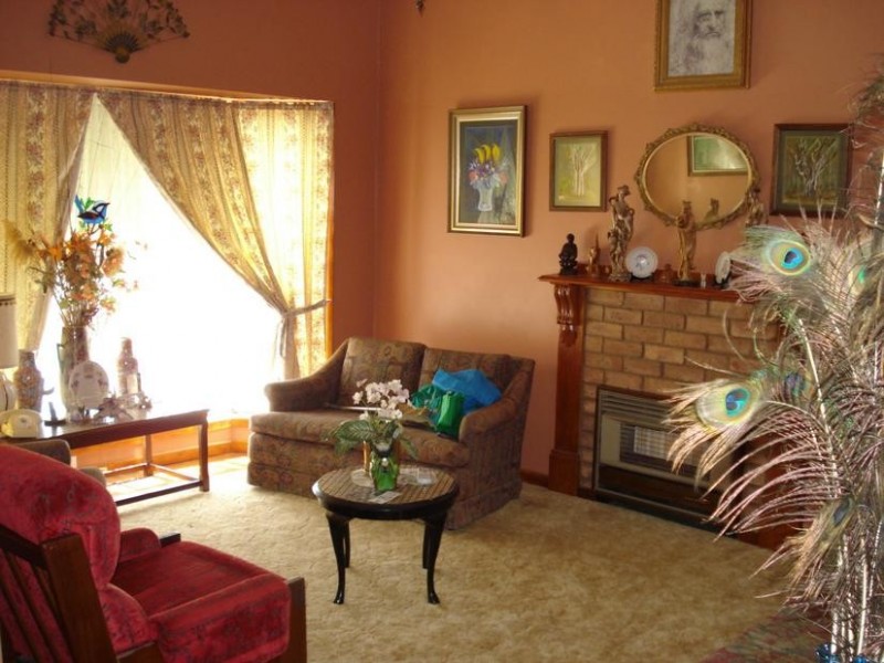 106 Queens Avenue, Maryborough VIC 3465