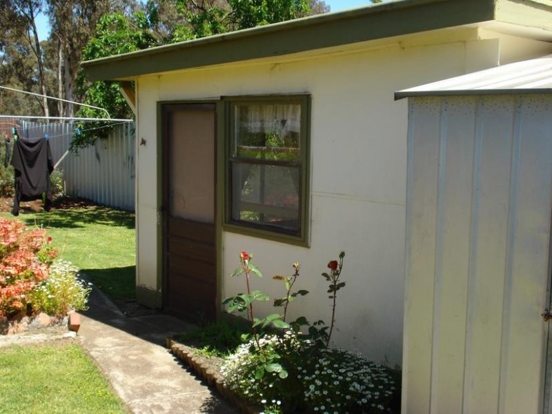 106 Queens Avenue, Maryborough VIC 3465