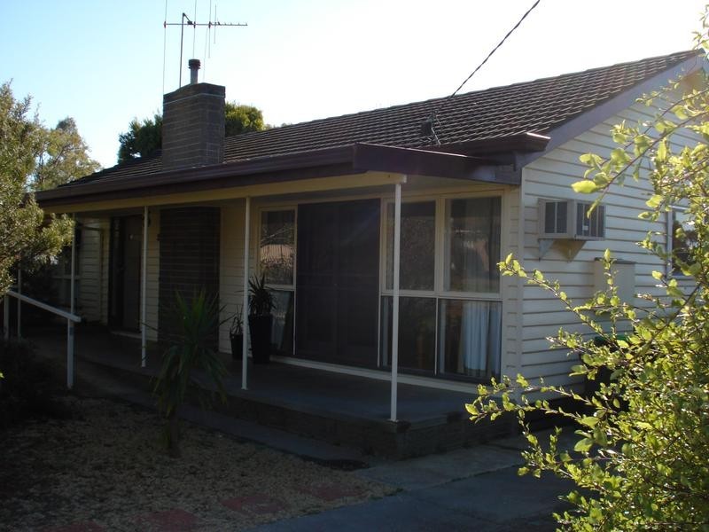 3 McCann, Maryborough VIC 3465