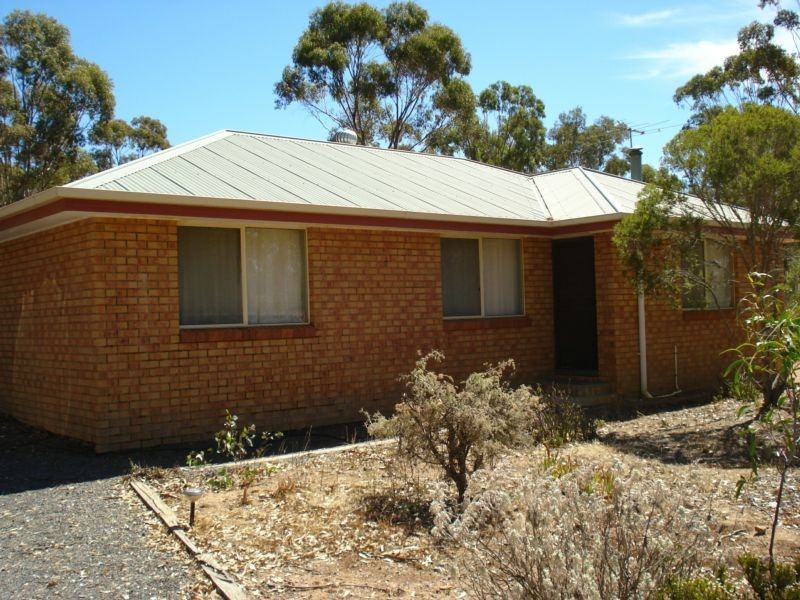 90 MOLIAGUL DRIVE, Moliagul VIC 3472
