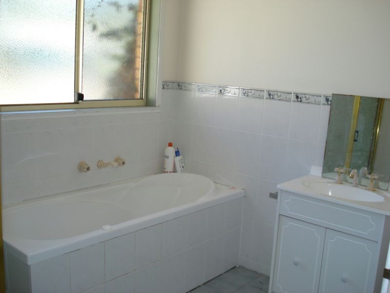 90 MOLIAGUL DRIVE, Moliagul VIC 3472