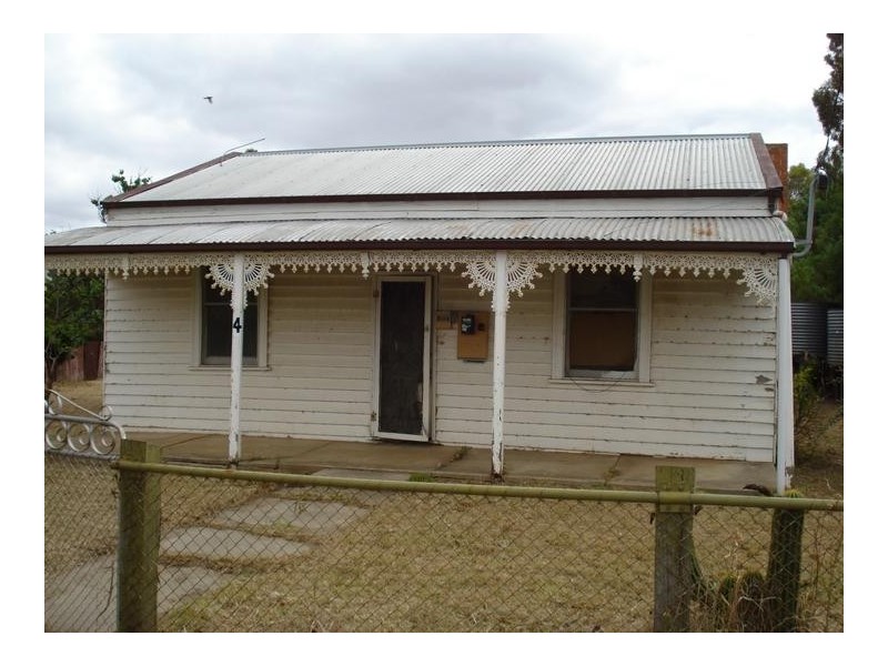 9 Cochrane Street, Bealiba VIC 3475