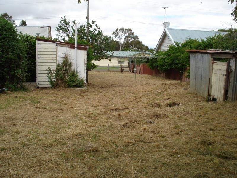 9 Cochrane Street, Bealiba VIC 3475