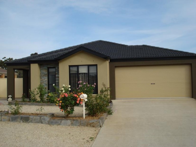 11 Backway Court, Maryborough VIC 3465