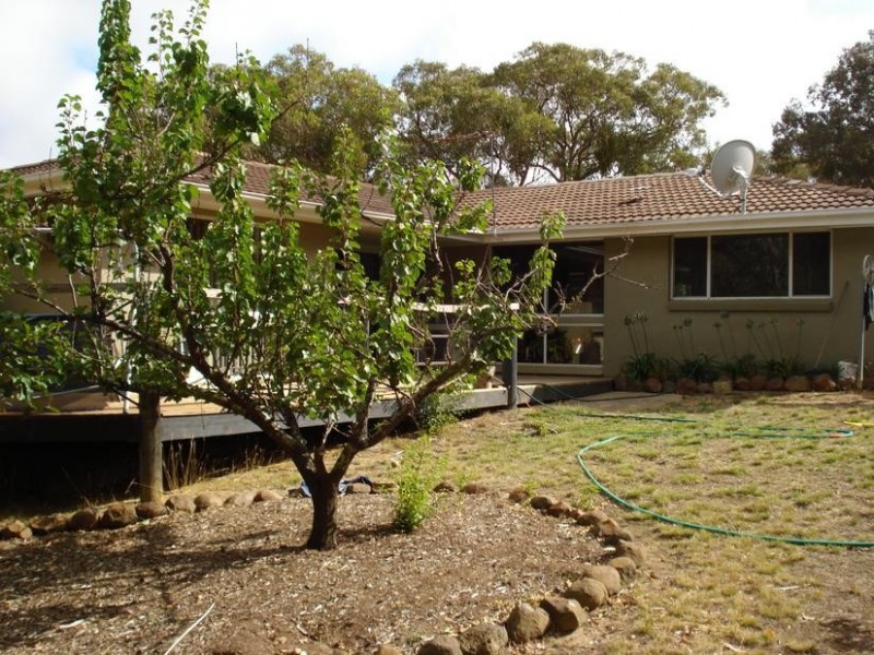 24 Wilson Road BURNBANK, Maryborough VIC 3465