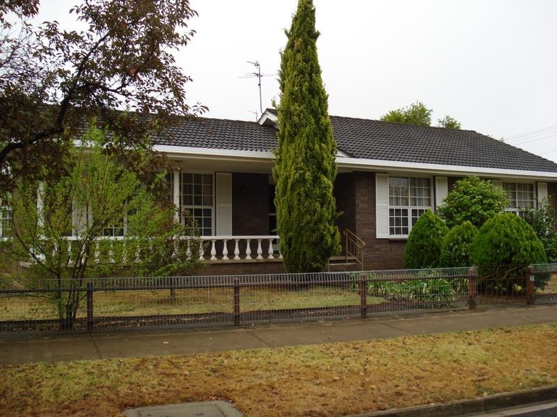 2 Laidlaw Street, Maryborough VIC 3465