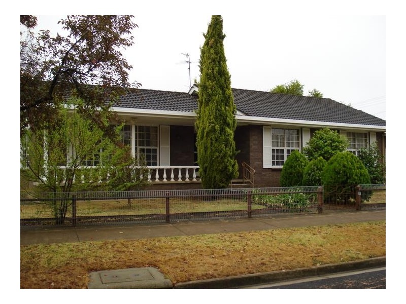 2 Laidlaw Street, Maryborough VIC 3465