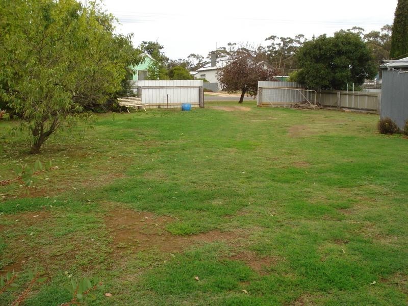 56 Broadway, Dunolly VIC 3472