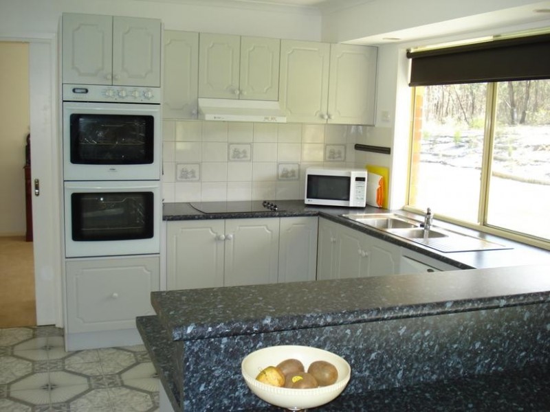 33 Menzies Drive, DAISY HILL, Maryborough VIC 3465