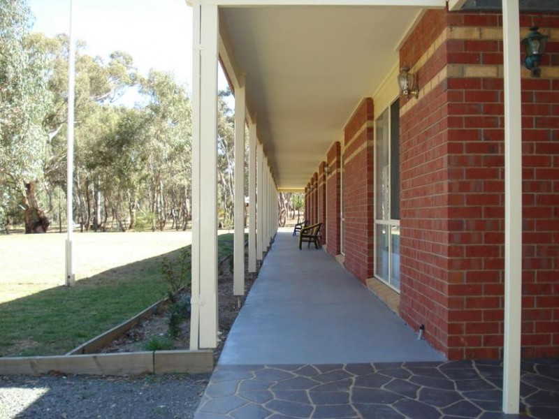 33 Menzies Drive, DAISY HILL, Maryborough VIC 3465