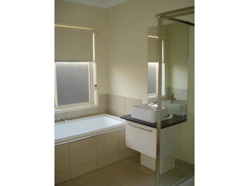 11 Hoskin Street, Maryborough VIC 3465