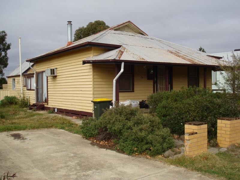 24 Raglan Street, Maryborough VIC 3465