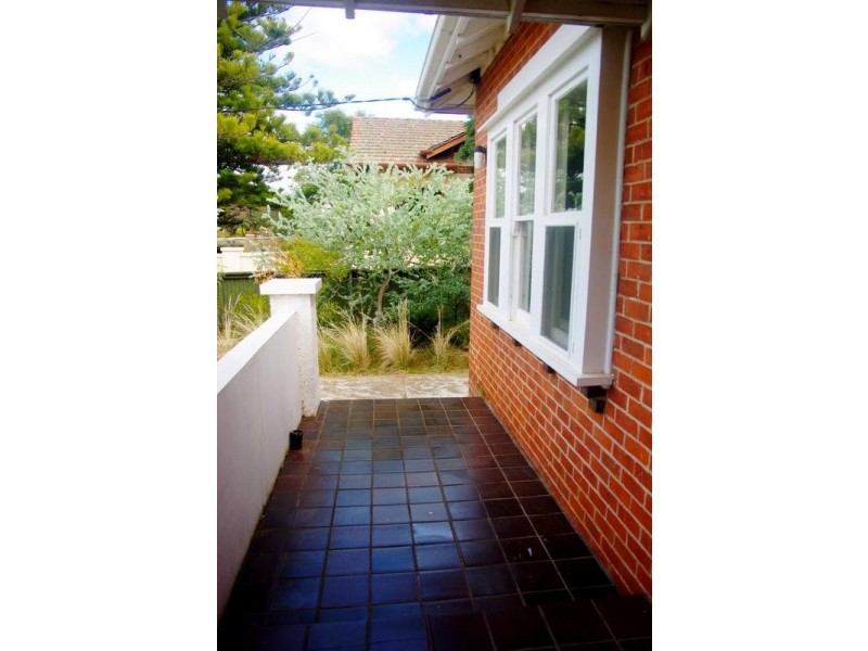 27 Barkly Street, Maryborough VIC 3465