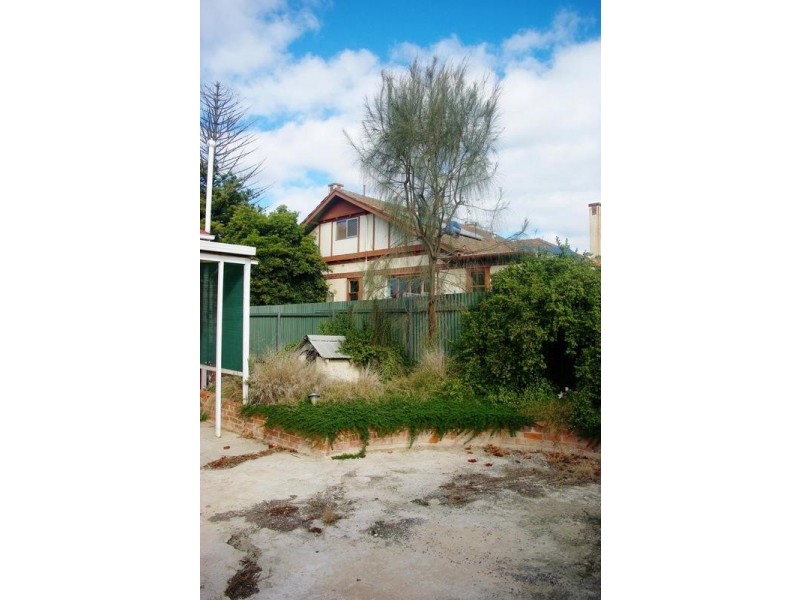 27 Barkly Street, Maryborough VIC 3465