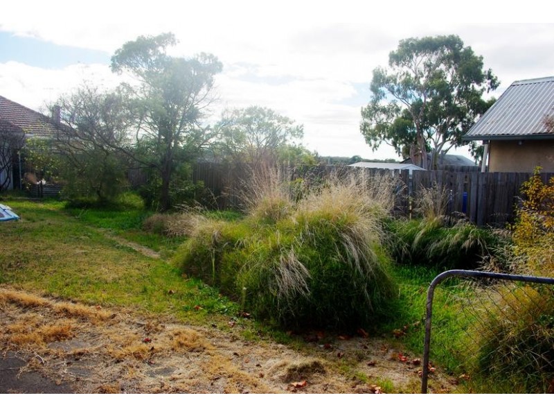 27 Barkly Street, Maryborough VIC 3465