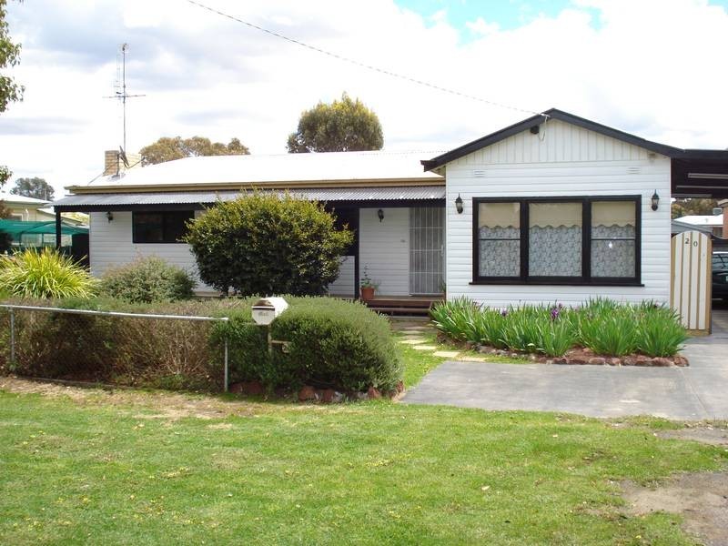 20 TWEEDALE STREET, DUNOLLY, Maryborough VIC 3465