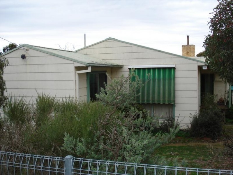 2 Cameron Street, Maryborough VIC 3465