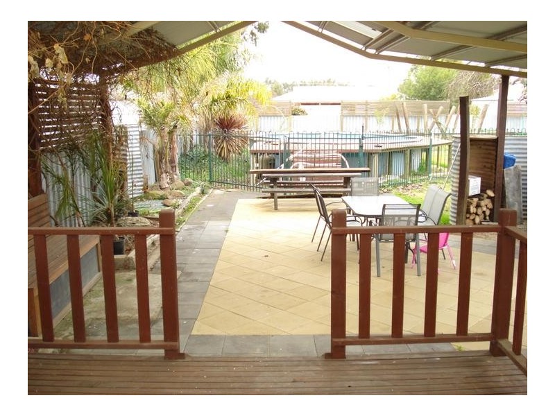 6 McLaughlan Street,, Carisbrook VIC 3464