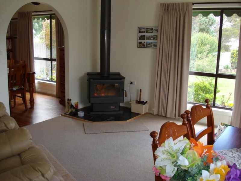 15 McLachlan Street, Carisbrook VIC 3464