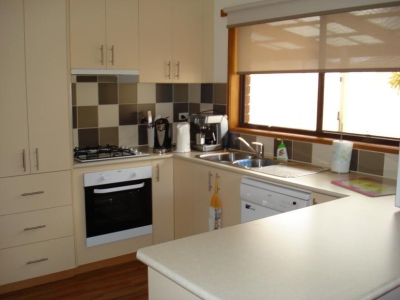 15 McLachlan Street, Carisbrook VIC 3464