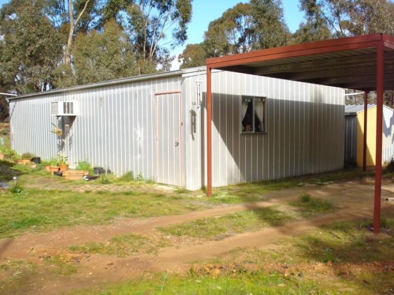 22 Palmer Road SIMSON, Maryborough VIC 3465